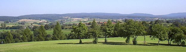 Blick von Baiertal nach Gauangelloch (rechts), Ochsenbach, Schatthausen und Maisbach (links) am 29.7.2002